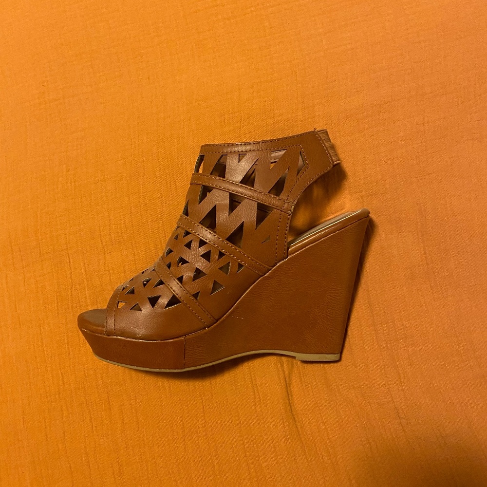 Brown Wedges